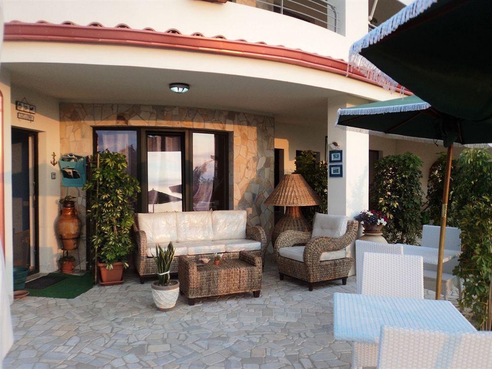 B&B Villa Pimm'S Zambrone Esterno foto
