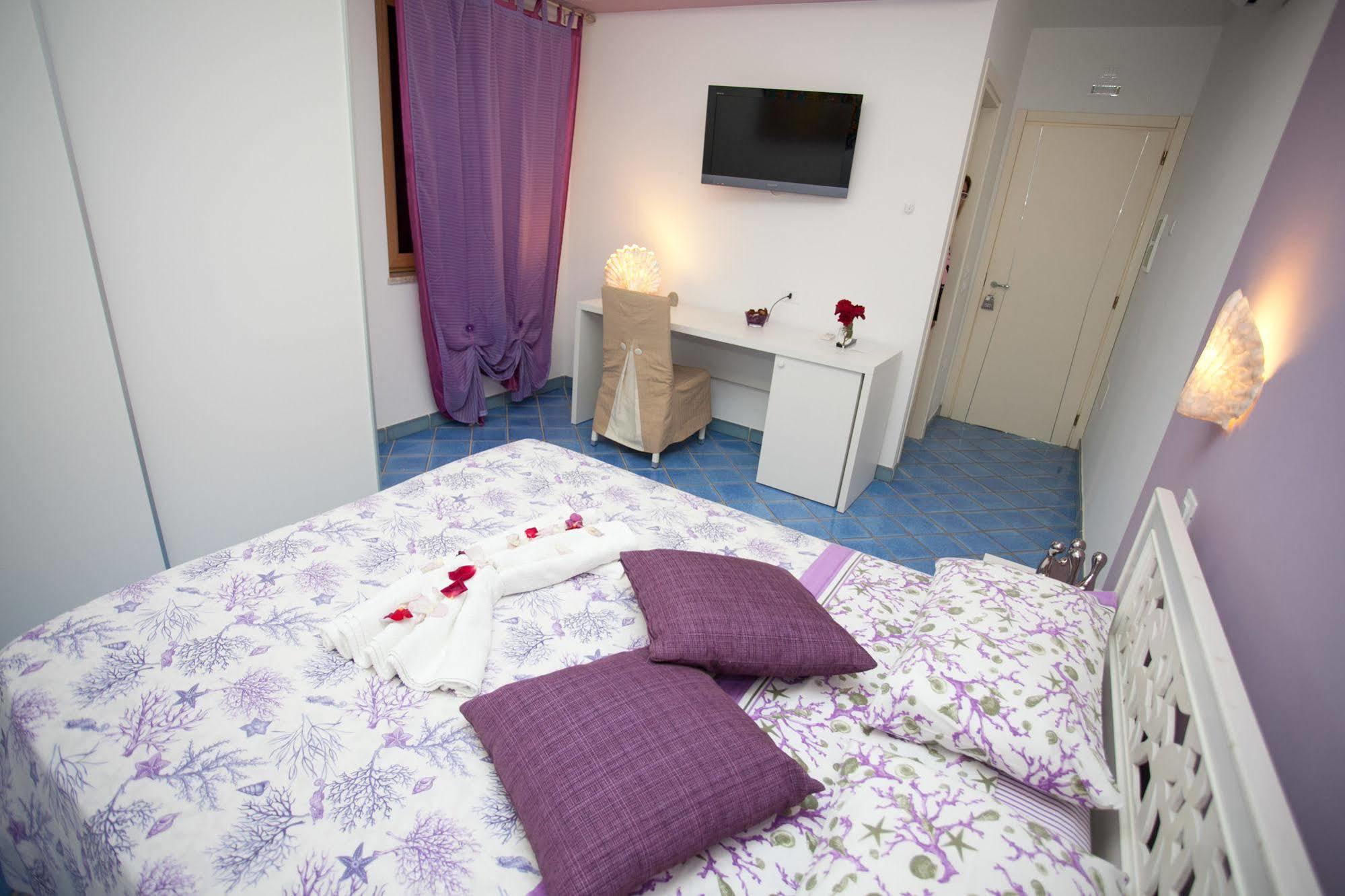 B&B Villa Pimm'S Zambrone Esterno foto